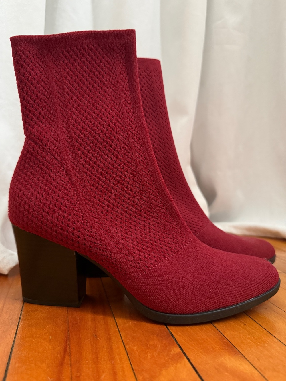 Women’s Red Knit Block Heel Ankle Boots